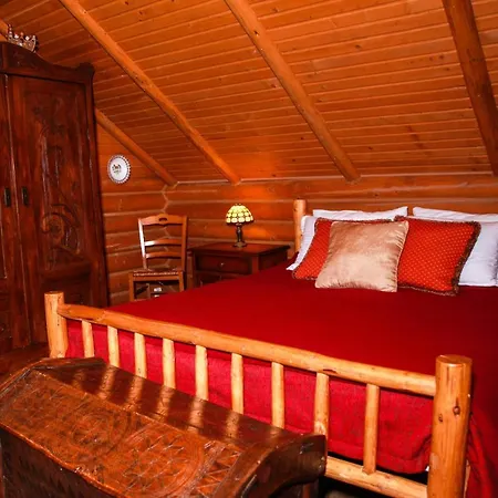 Khatky Ruslany Hotel 3*